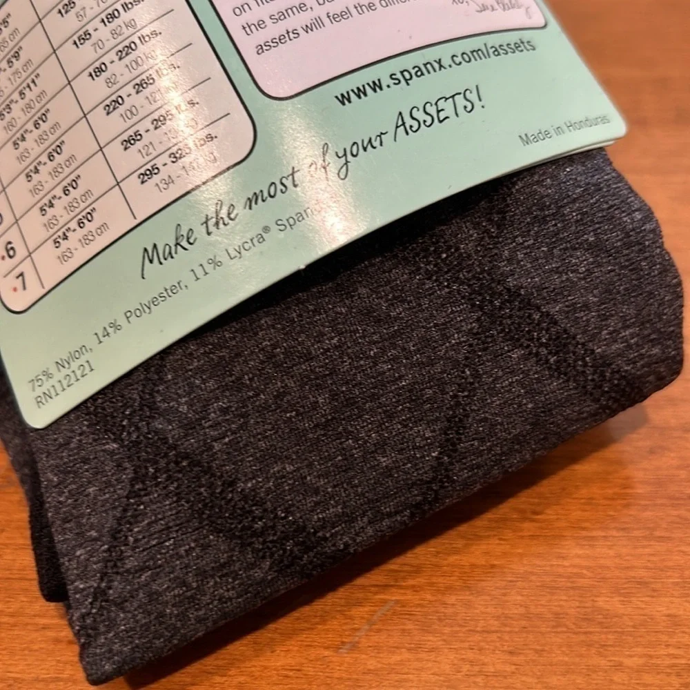 Love your assets flipside diamond tights reversible shaping black size 2X plus
